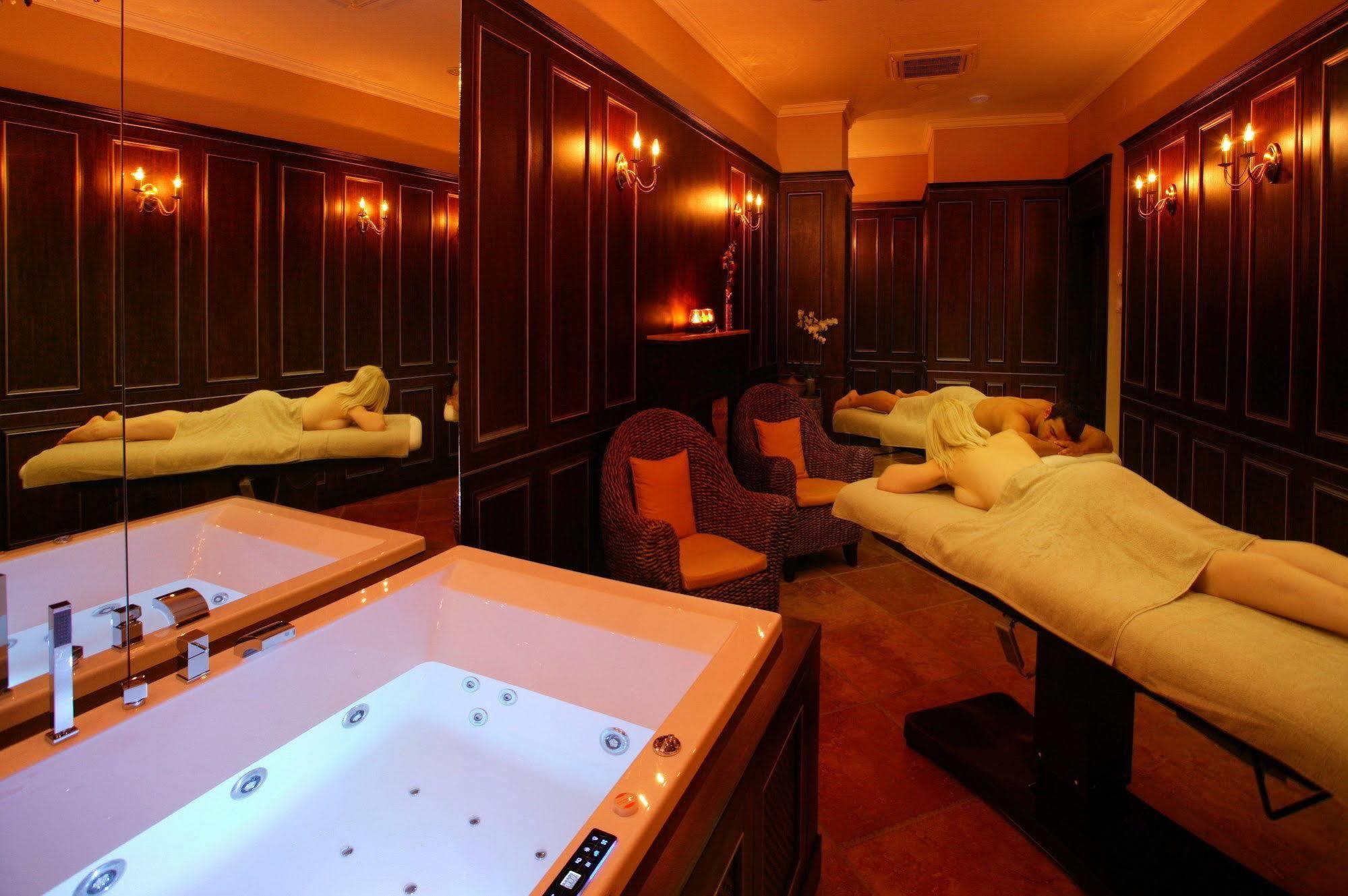 Arcadia Hotel - Marina Regia Residence Mamaia Bagian luar foto